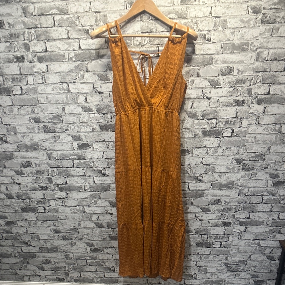 NWT Lush Sleeveless Midi Dress Size M